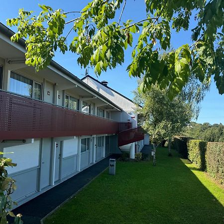 Brit Hotel Mayenne Kültér fotó