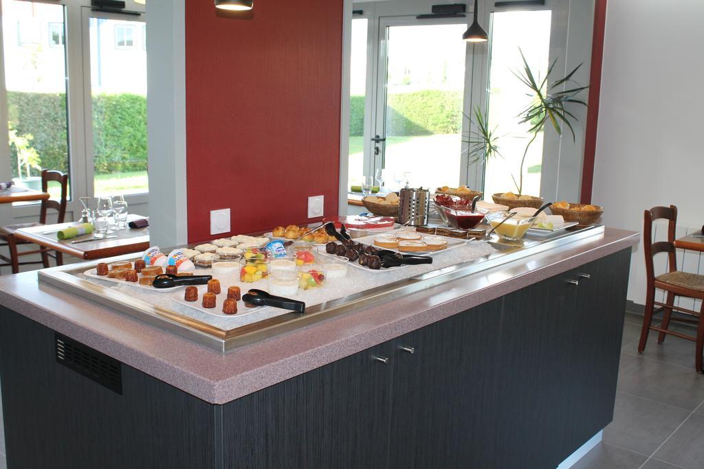 Brit Hotel Mayenne Kültér fotó