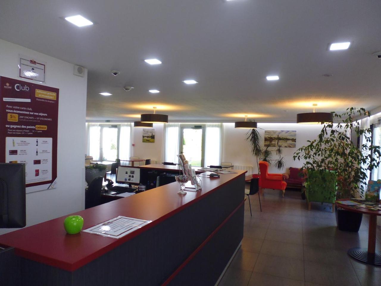Brit Hotel Mayenne Kültér fotó